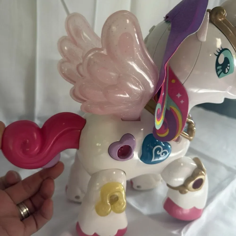VTech Starshine the Bright Lights Unicorn. Tested and Works. Missing Some Charms